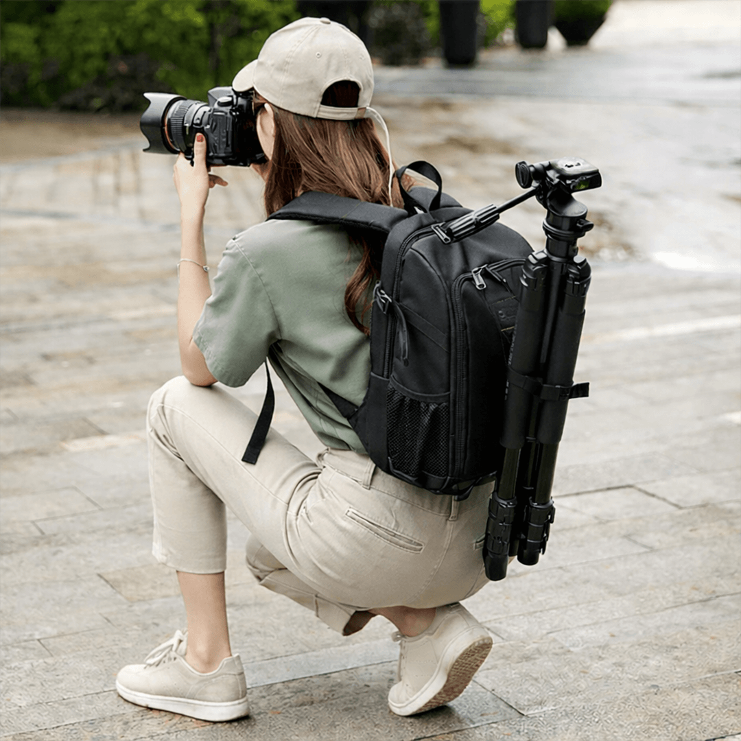 Kamera Rucksack beim Wandern mit Stativ Befestigung für Outdoor Fotografie